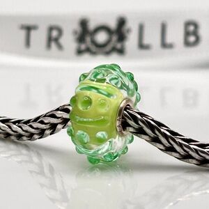TROLLBEADS Breeze of Green LAA 925S NEW! Textured Spring & Lime Green